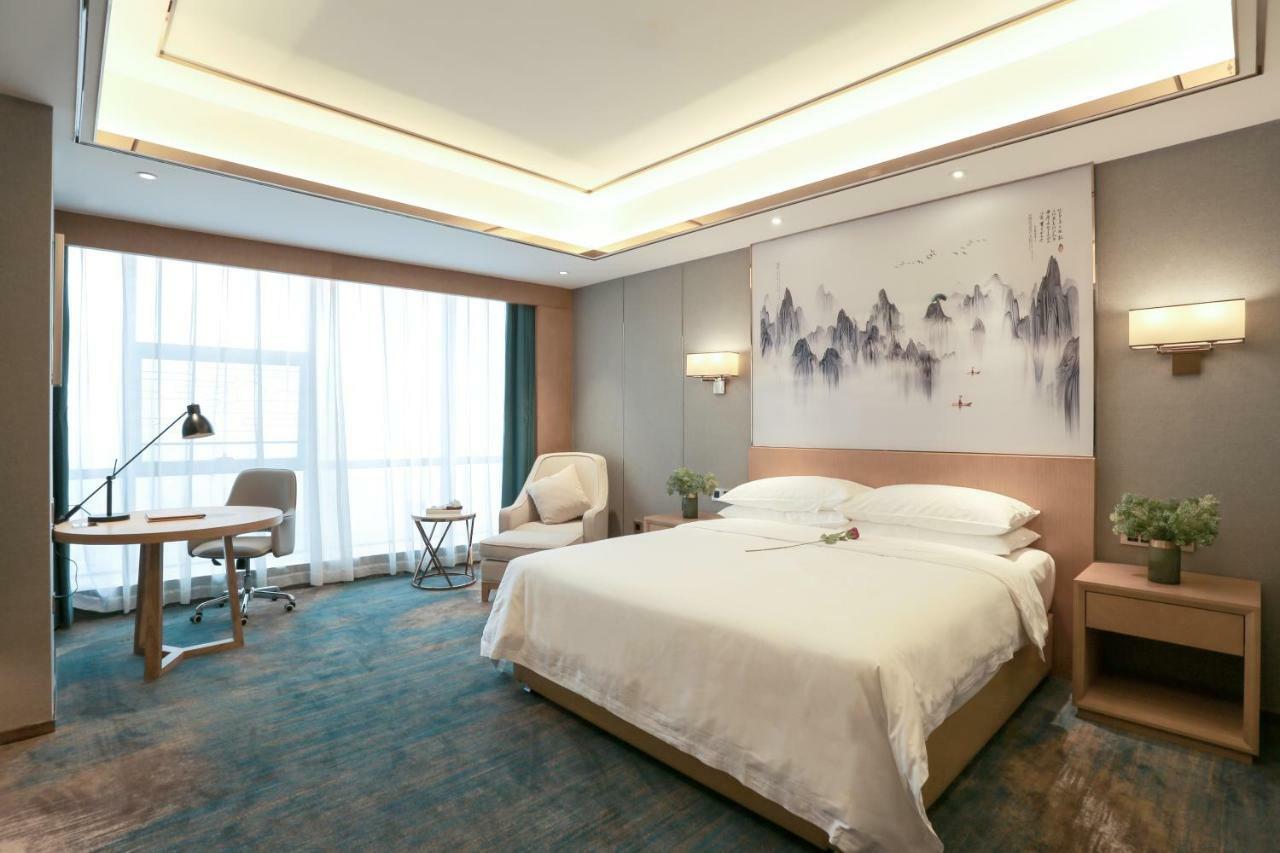 Venus Royal Hotel Foshan Kuiqi Road Metro Station Extérieur photo