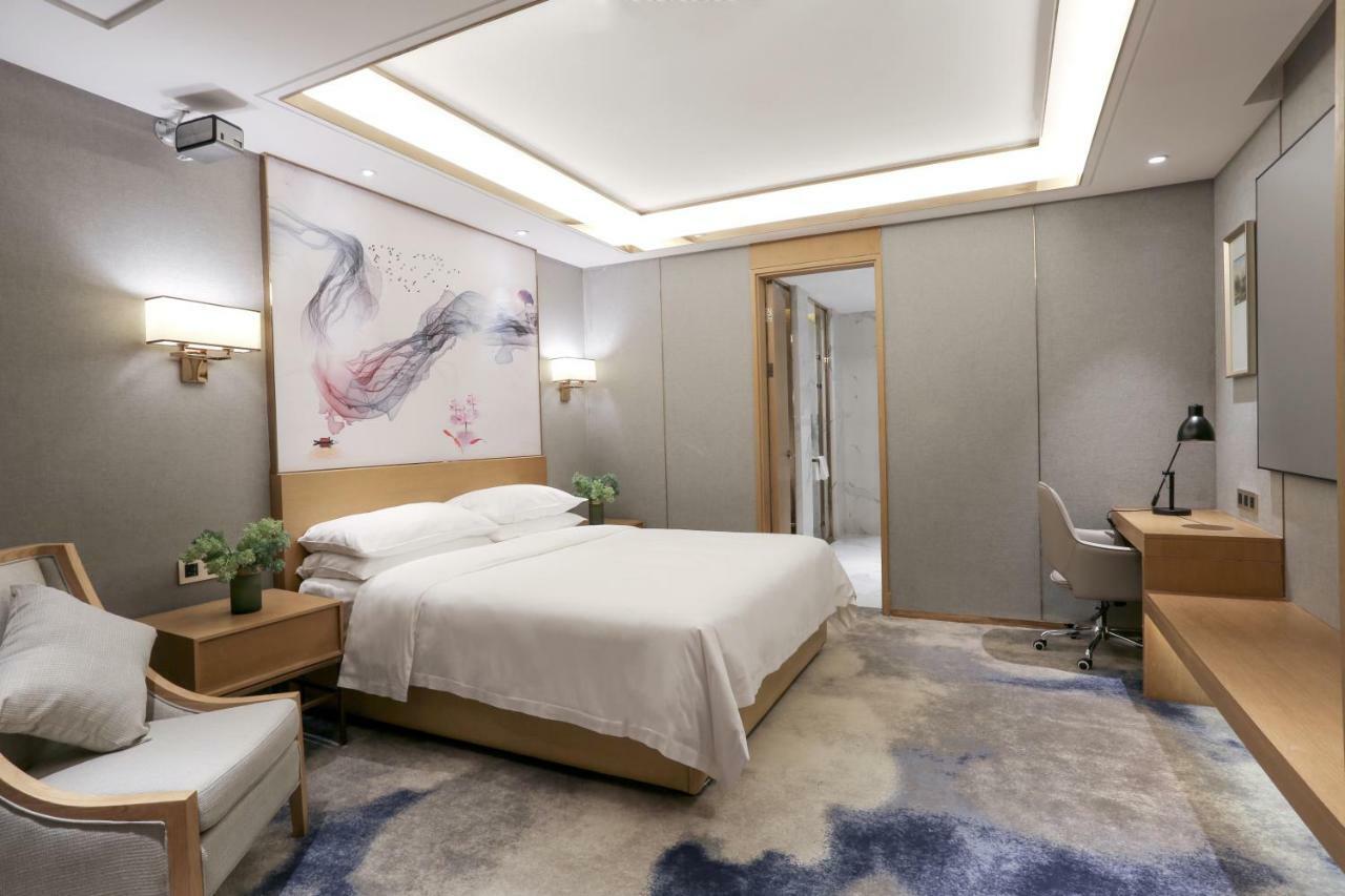 Venus Royal Hotel Foshan Kuiqi Road Metro Station Extérieur photo